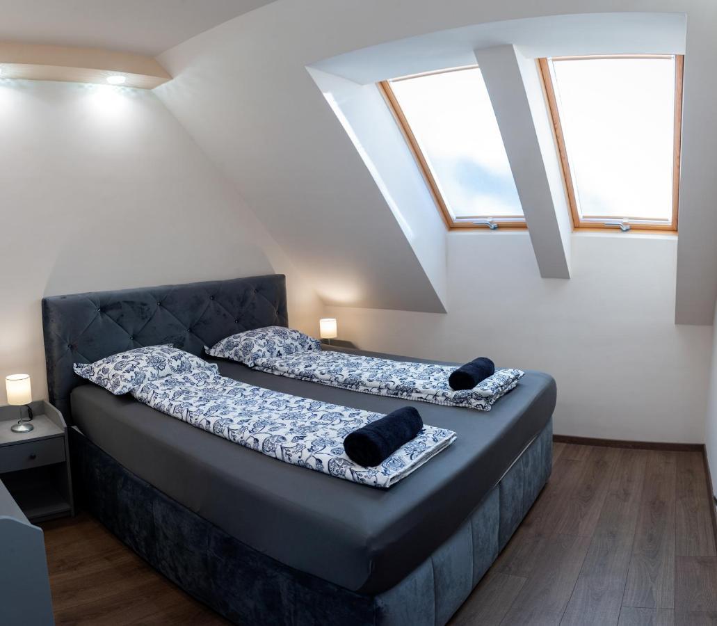 Dream Apartman 1 With Free Parking 杰尔 外观 照片